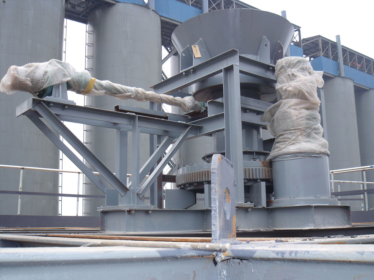 重型石灰窯平面布料器供應(yīng)