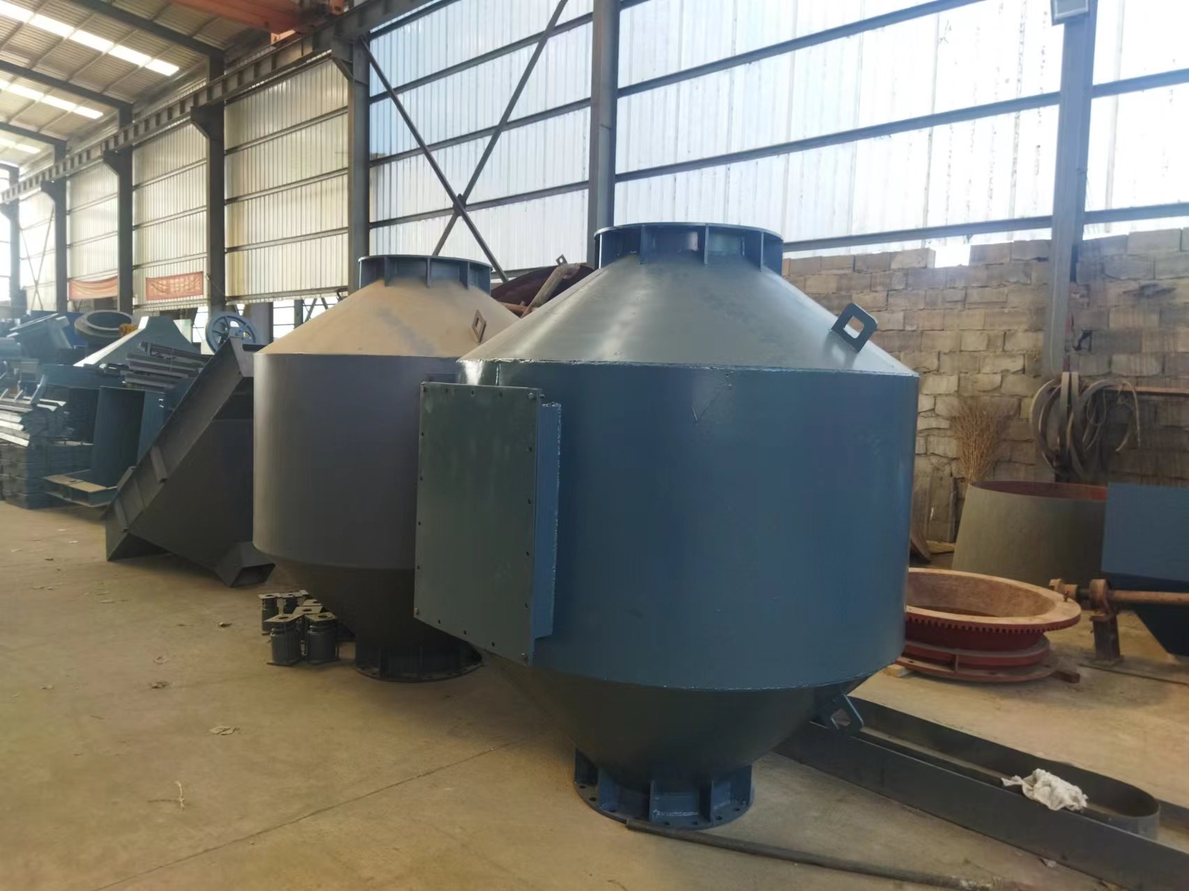 金永窯爐承接各種規(guī)模的石灰窯設備加工